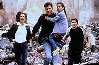 Image from: Earthquake in New York (1998)