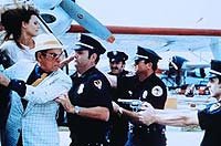 Image from: Poliziotto Superpiù (1980)