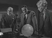Image from: Night Caller, The (1965)