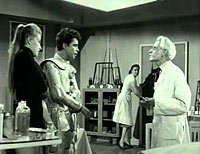 Image from: Platillos Voladores, Los (1956)