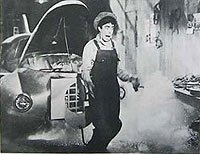 Image from: Platillos Voladores, Los (1956)